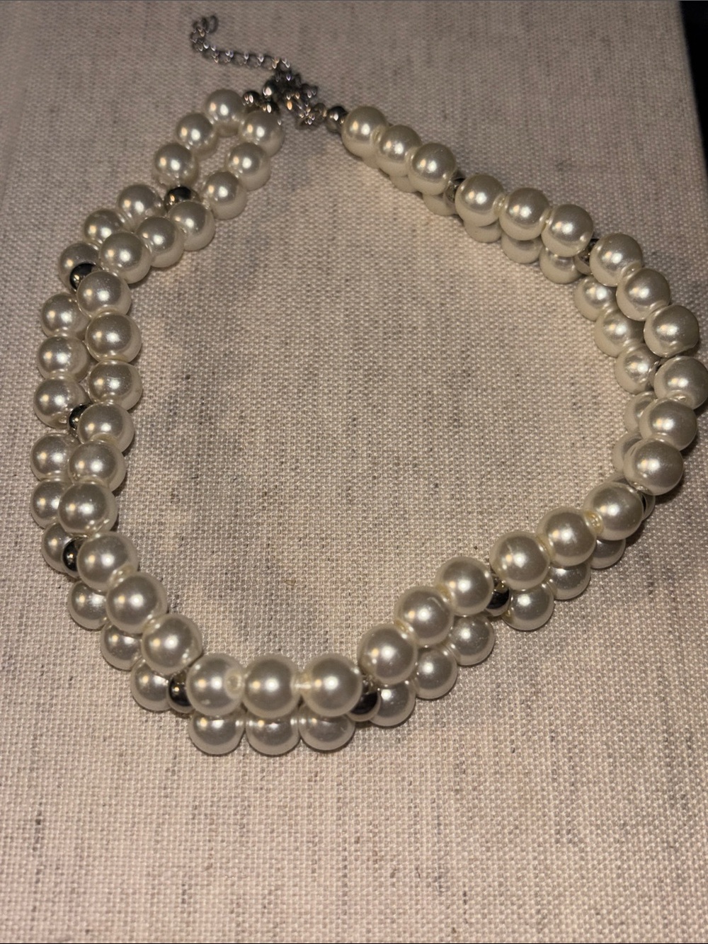 Faux pearl choker necklace